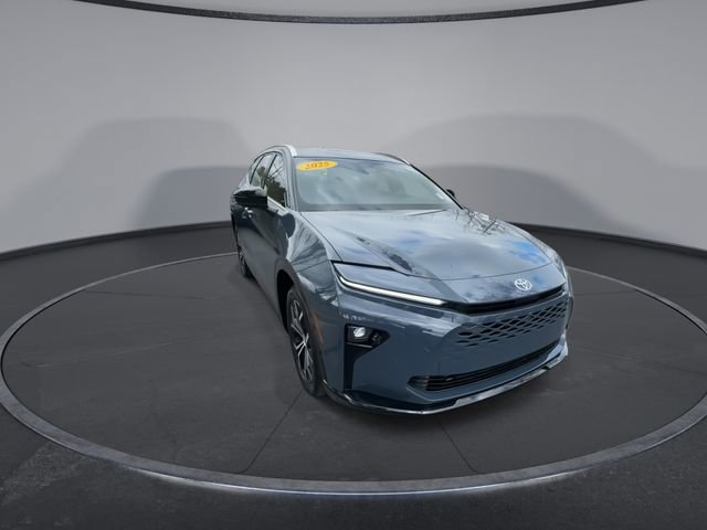 Used 2025 Toyota Crown Signia image 3