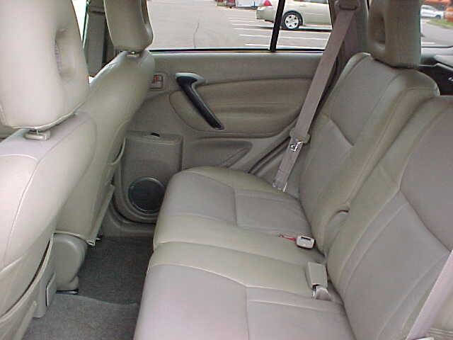 Used 2002 Toyota RAV4 4WD image 14