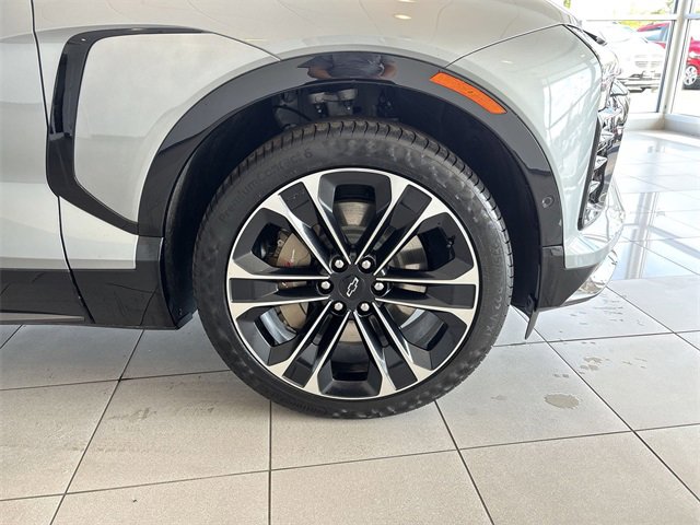 Certified 2025 Chevrolet Blazer EV SS w/ Performance Package image 14