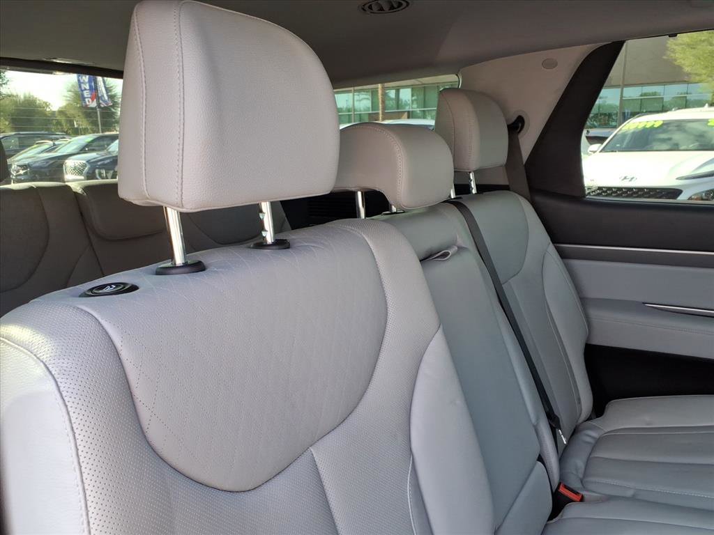 Certified 2022 Hyundai Palisade SEL w/ 8P Bench Seat Package image 14