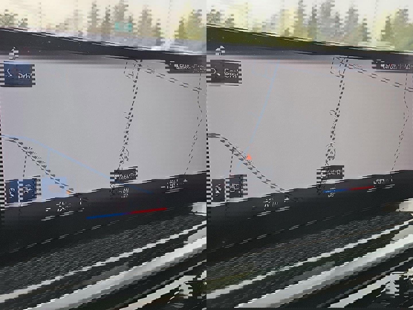 Used 2023 BMW X7 M60i w/ Executive Package image 7