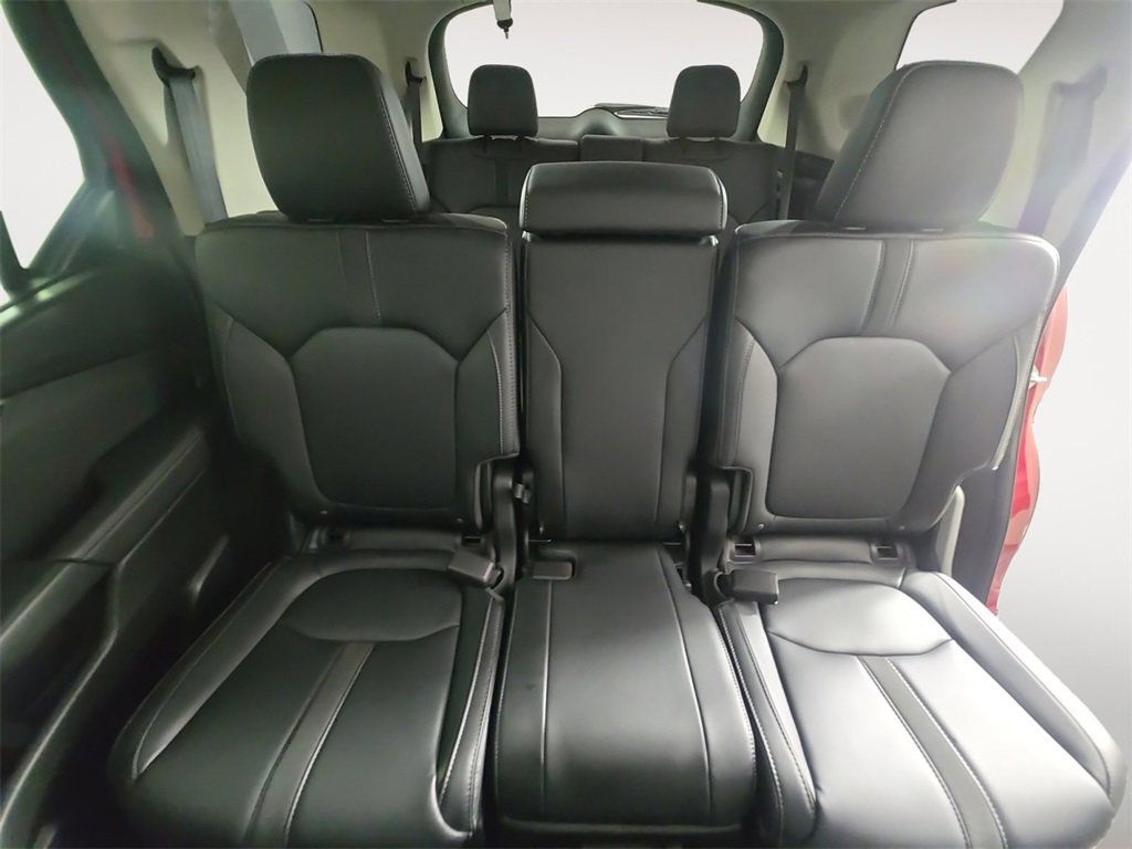 Used 2023 Honda Pilot Touring image 13
