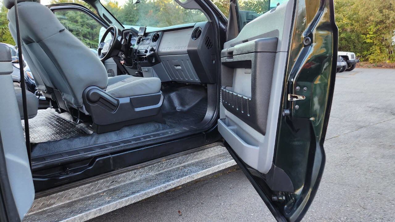 Used 2015 Ford F250 XL w/ Power Equipment Group image 32