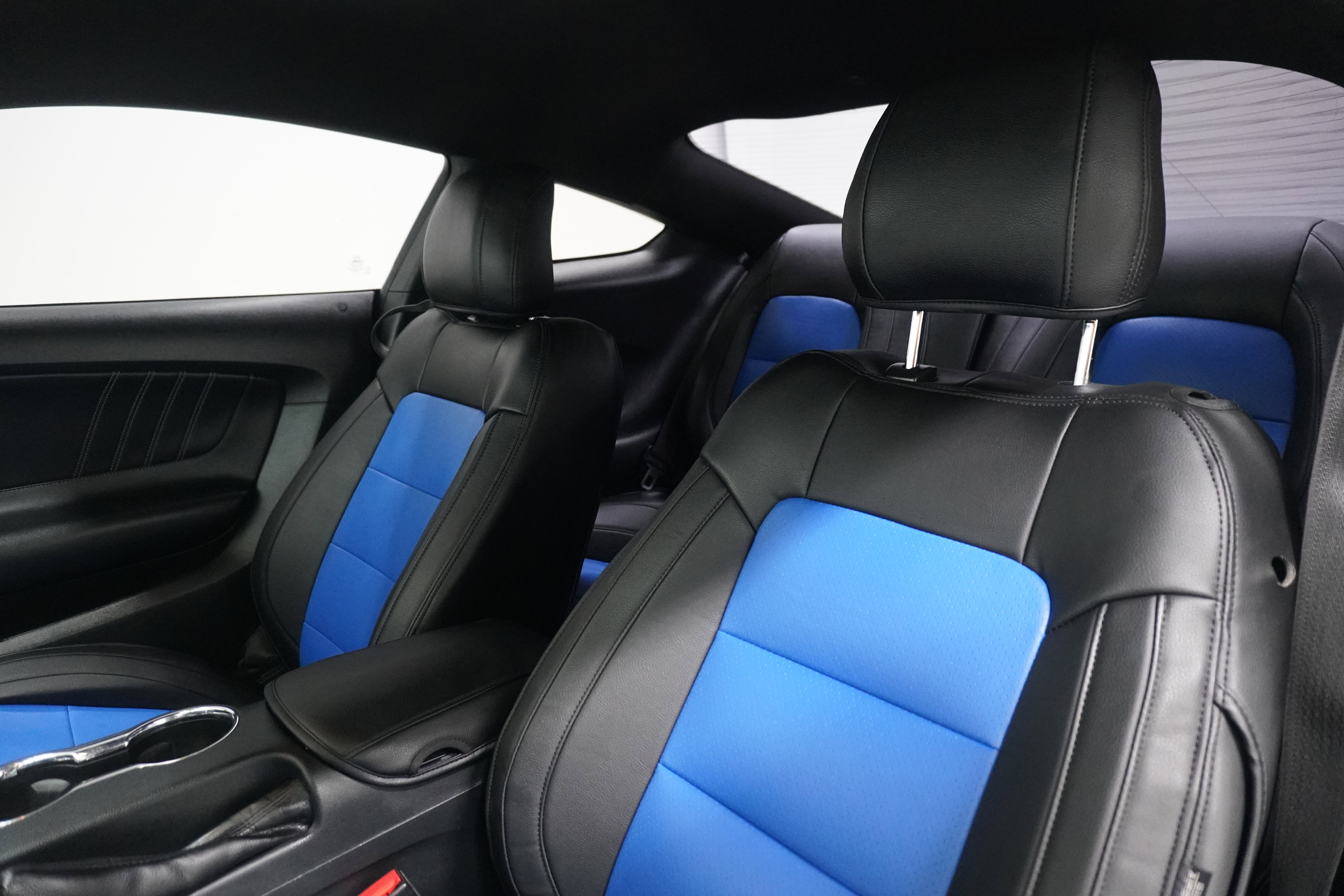 Used 2015 Ford Mustang Premium w/ Ecoboost Performance Package RWD image 12