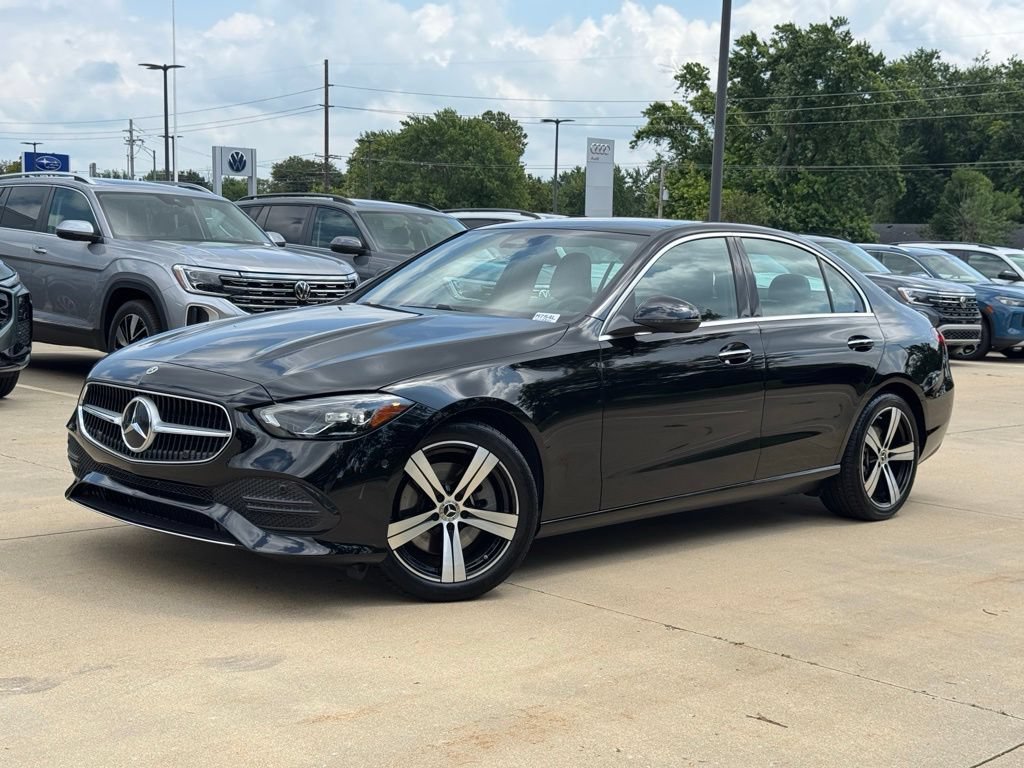Used 2025 Mercedes-Benz C 300 4MATIC Sedan image 6
