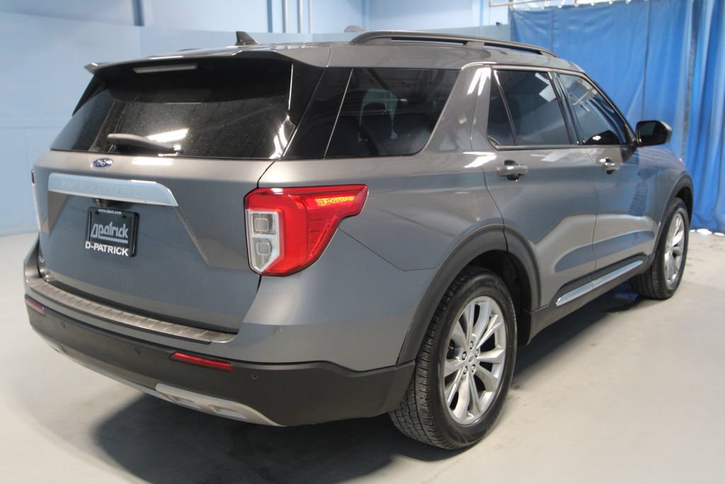 Used 2022 Ford Explorer XLT w/ Equipment Group 202A RWD image 33