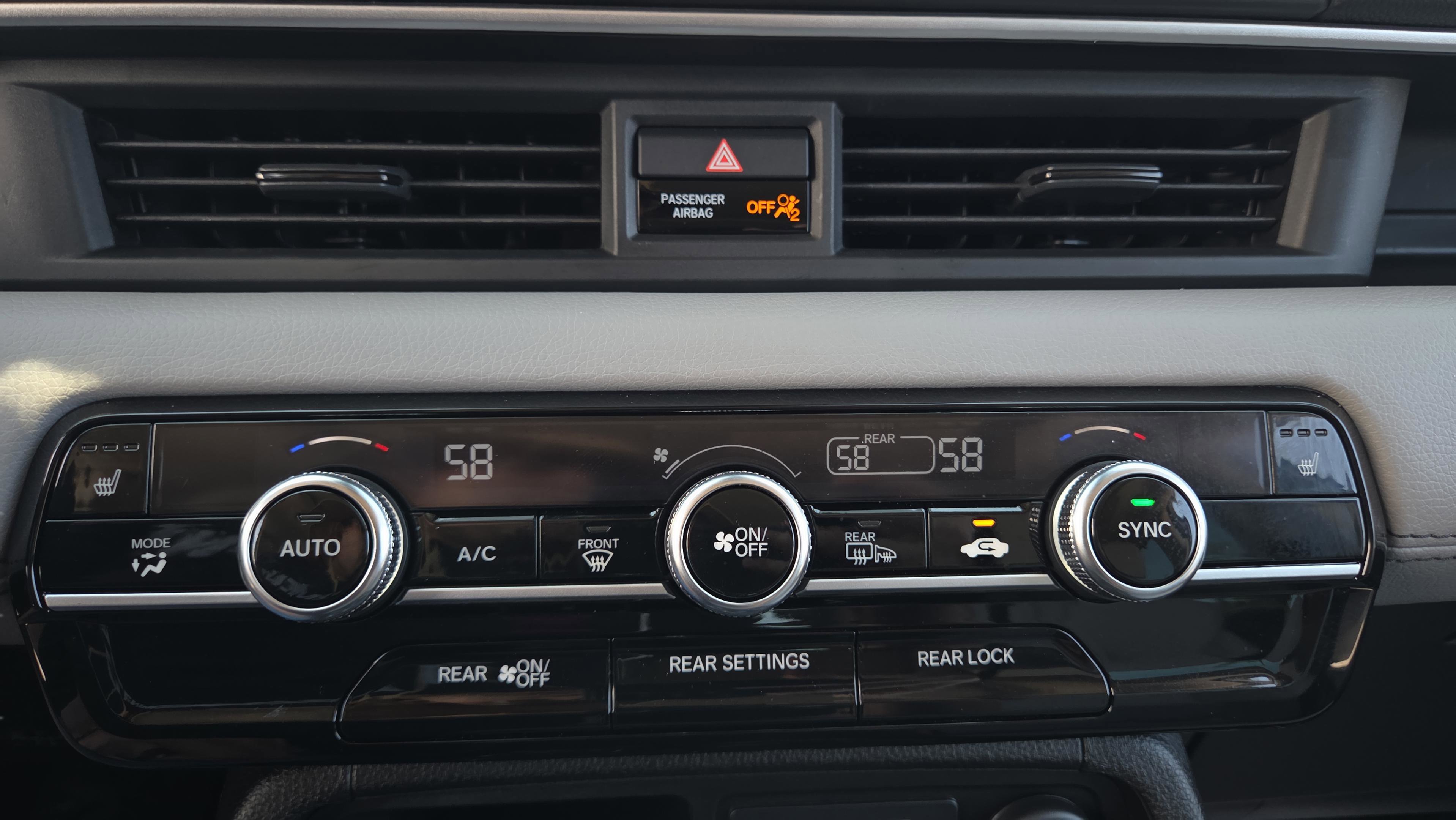 Used 2025 Honda Pilot Touring image 32