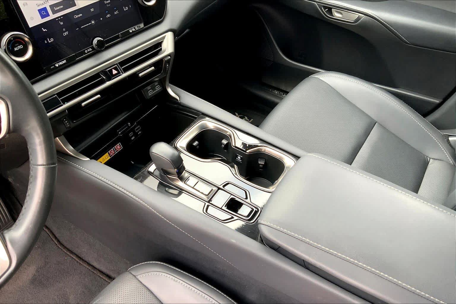 Used 2024 Lexus RX 350 FWD image 16