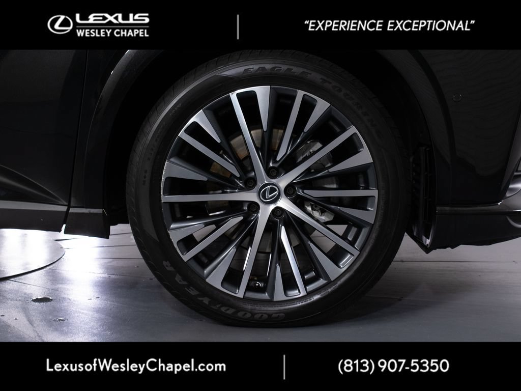 Used 2025 Lexus RX 350 Premium Plus w/ Convenience Package FWD image 3