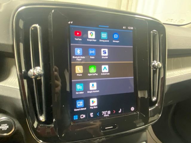 Certified 2025 Volvo XC40 B5 Core AWD/4WD image 21