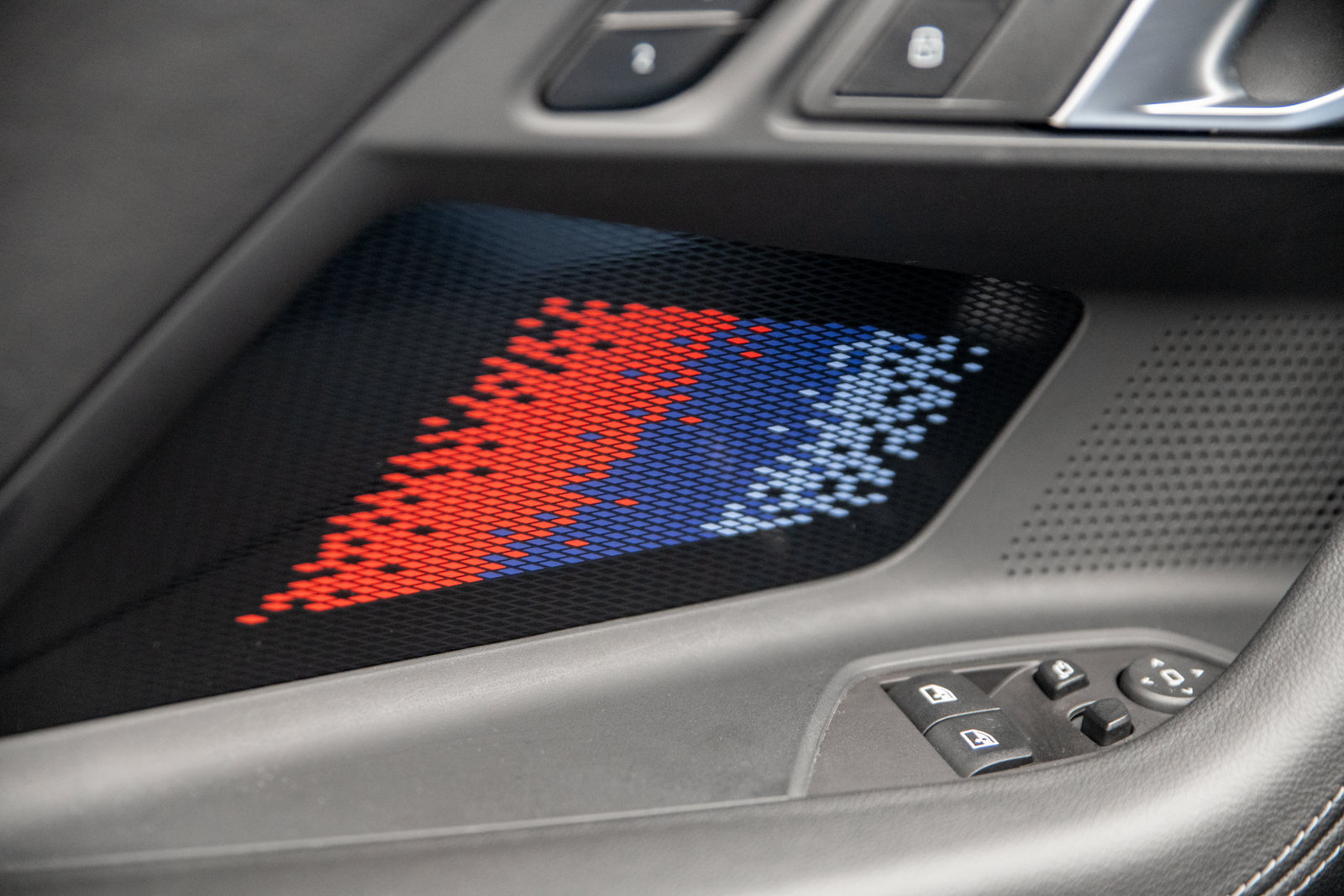 Used 2026 BMW M2 w/ Lighting Package RWD image 17