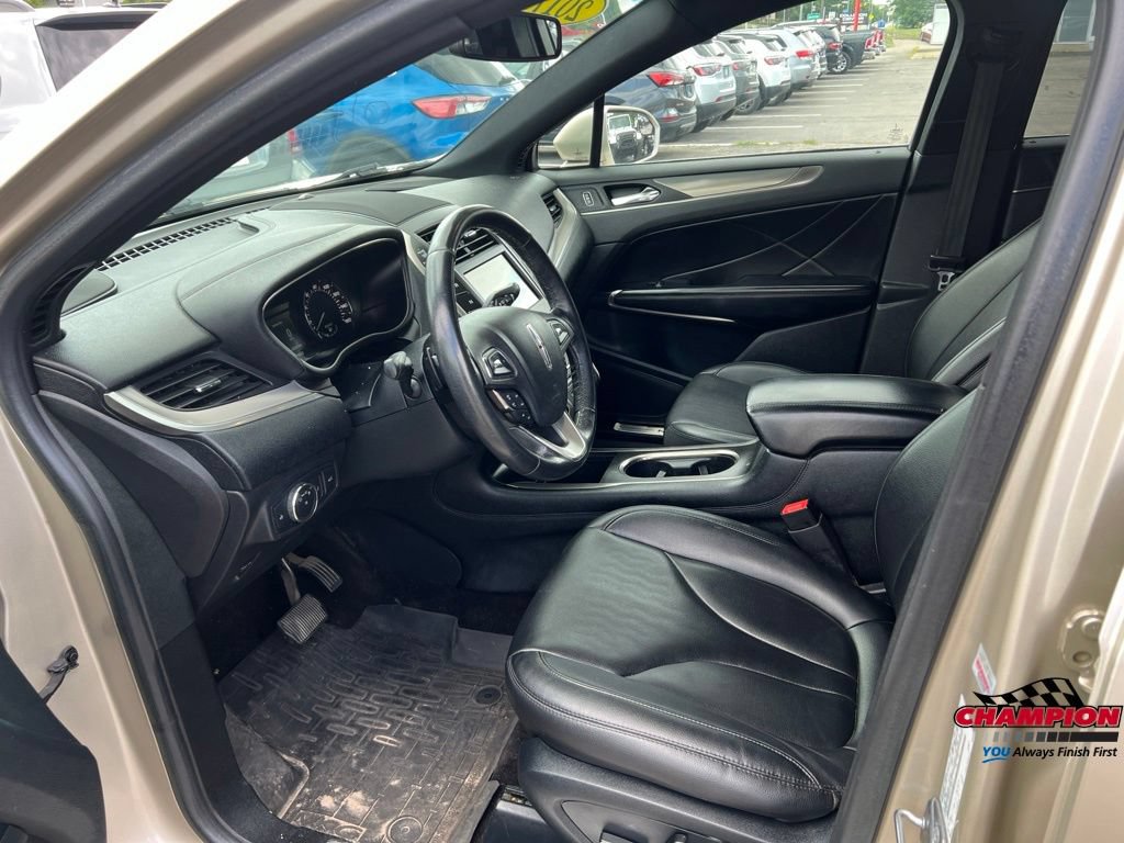 Used 2017 Lincoln MKC Premiere FWD image 13