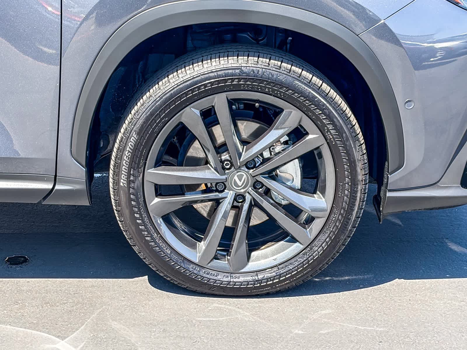 Used 2025 Lexus NX 450h+ AWD w/ Accessory Package (Z2) image 9