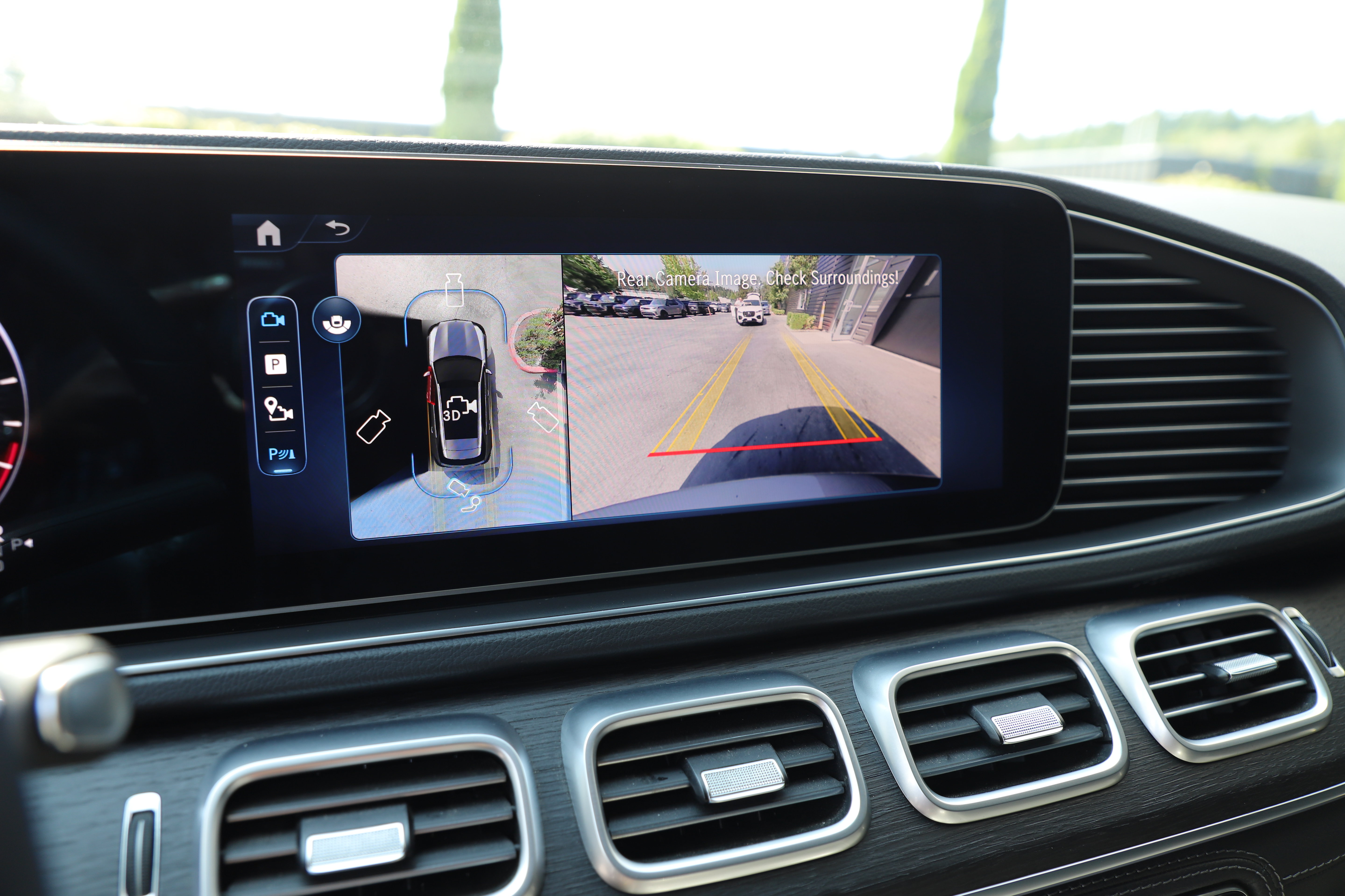 Used 2025 Mercedes-Benz GLE 450e 4MATIC image 24