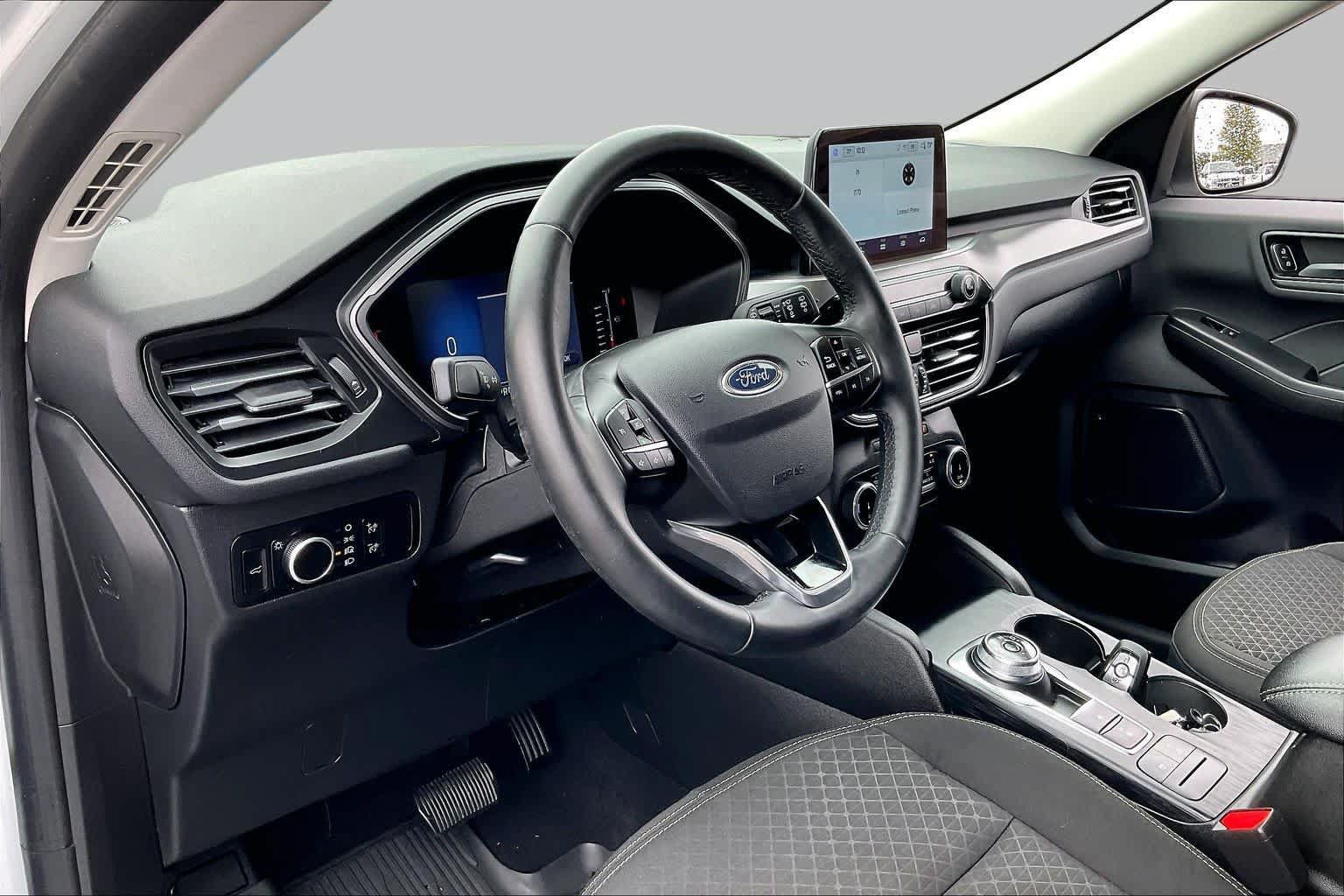 Certified 2024 Ford Escape Active FWD image 16