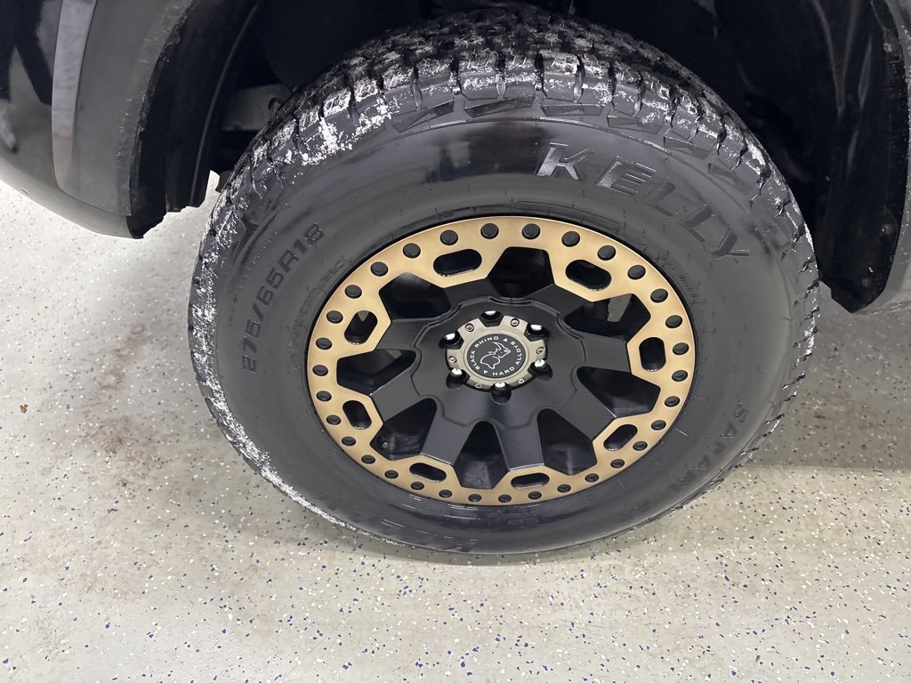 Used 2017 Toyota Tacoma TRD Sport w/ Tow Package image 9