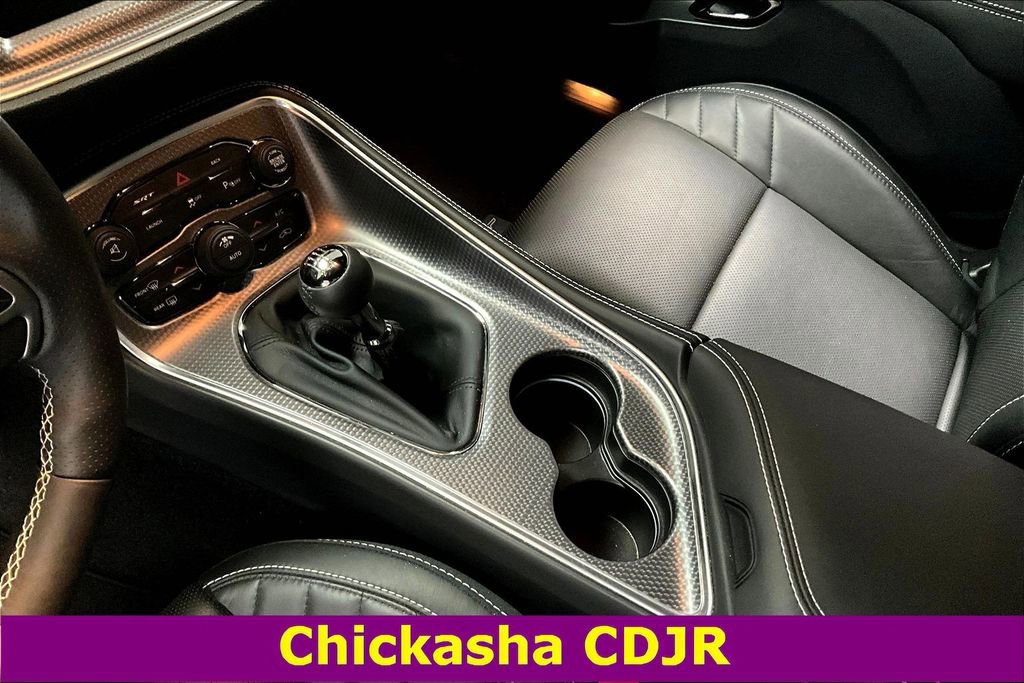 Used 2016 Dodge Challenger SRT Hellcat image 15