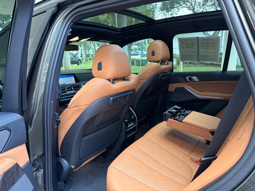 Used 2023 BMW X5 sDrive40i w/ M Sport Package RWD image 48