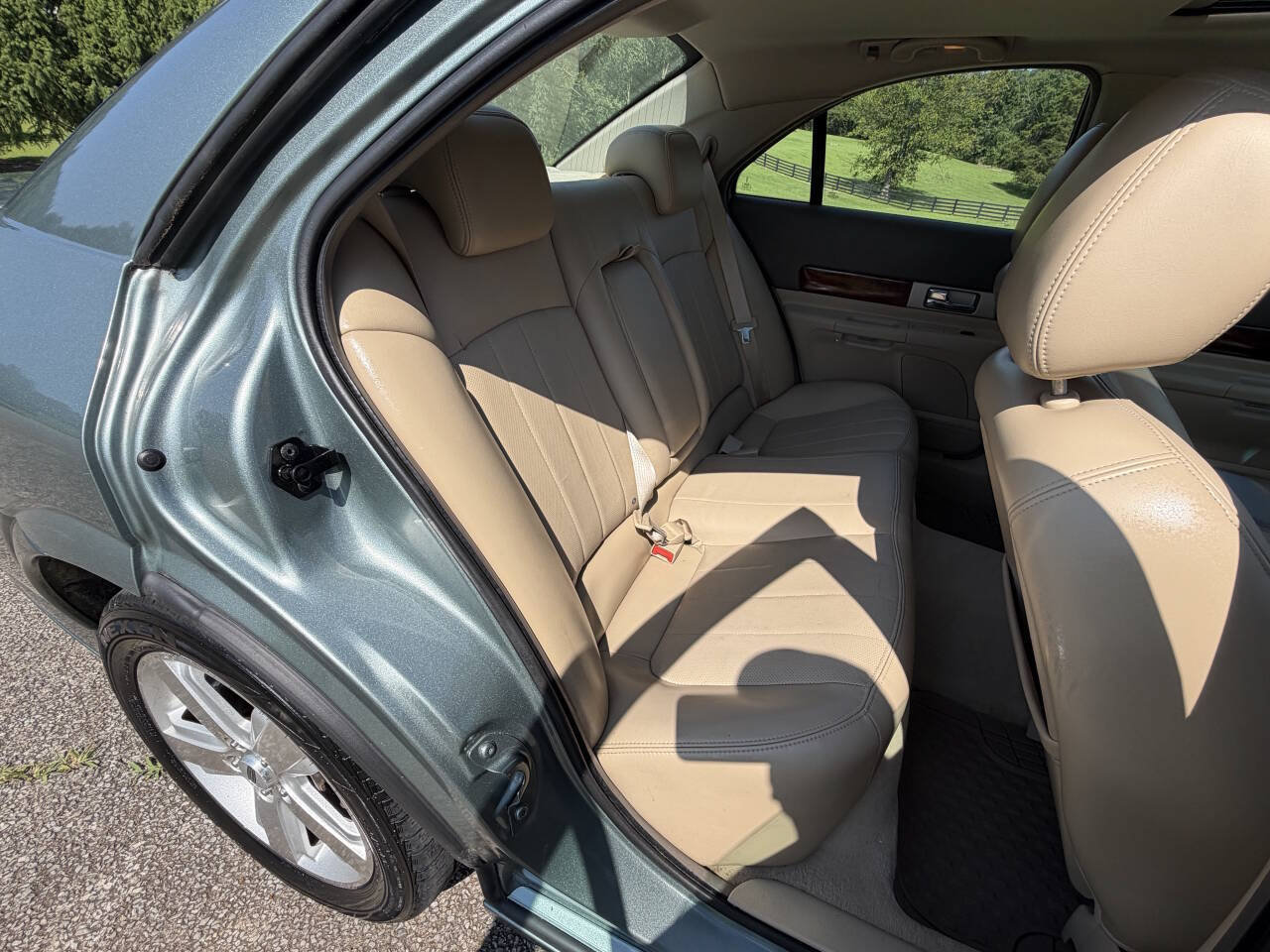 Used 2006 Lincoln LS RWD image 25