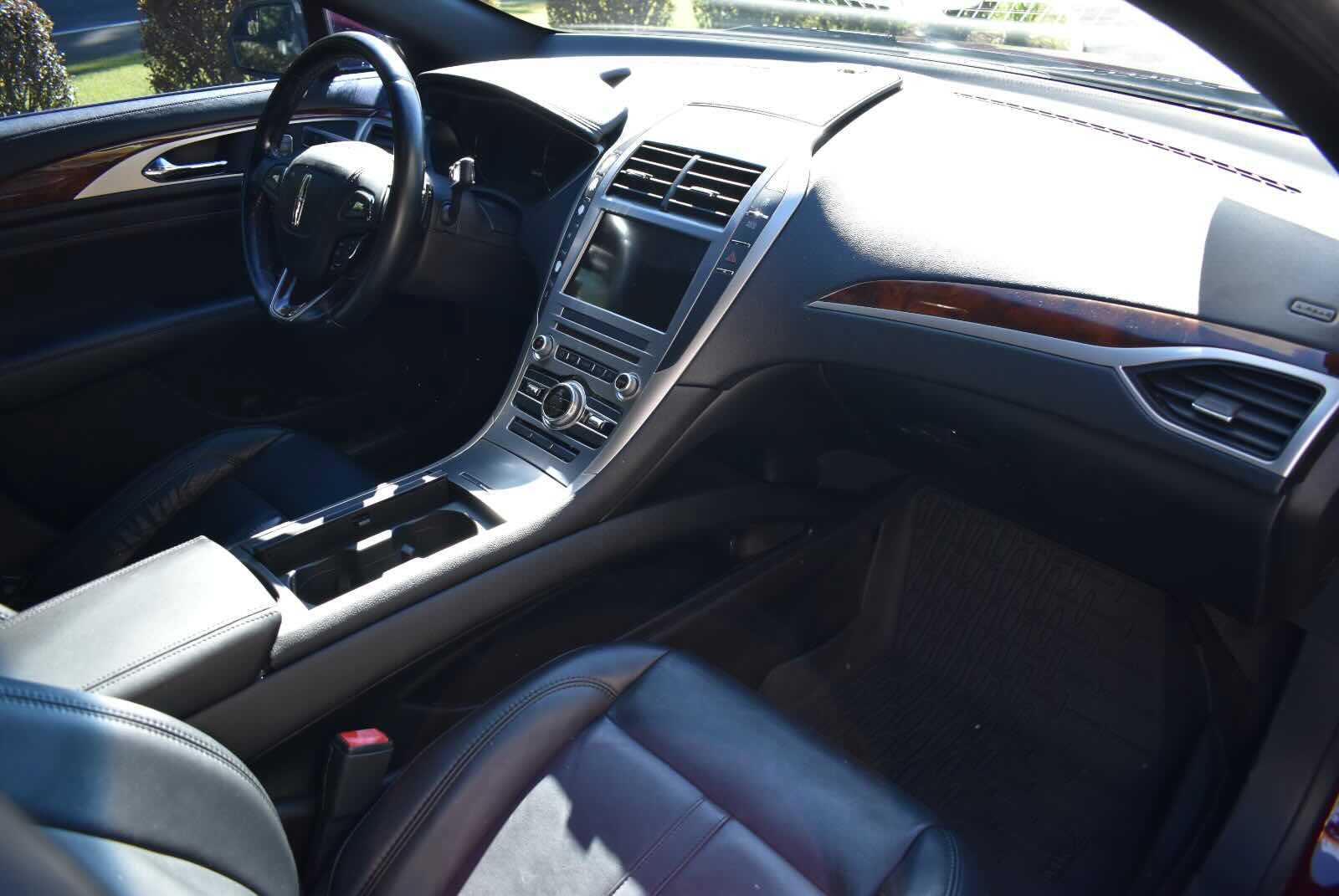 Used 2017 Lincoln MKZ Select w/ Climate Package FWD image 37