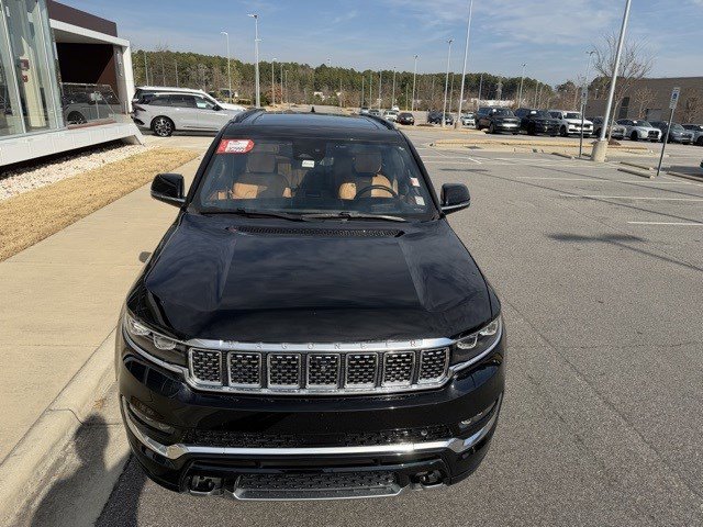 Used 2022 Jeep Grand Wagoneer Series III w/ Rear Seat Video Group 1 image 26