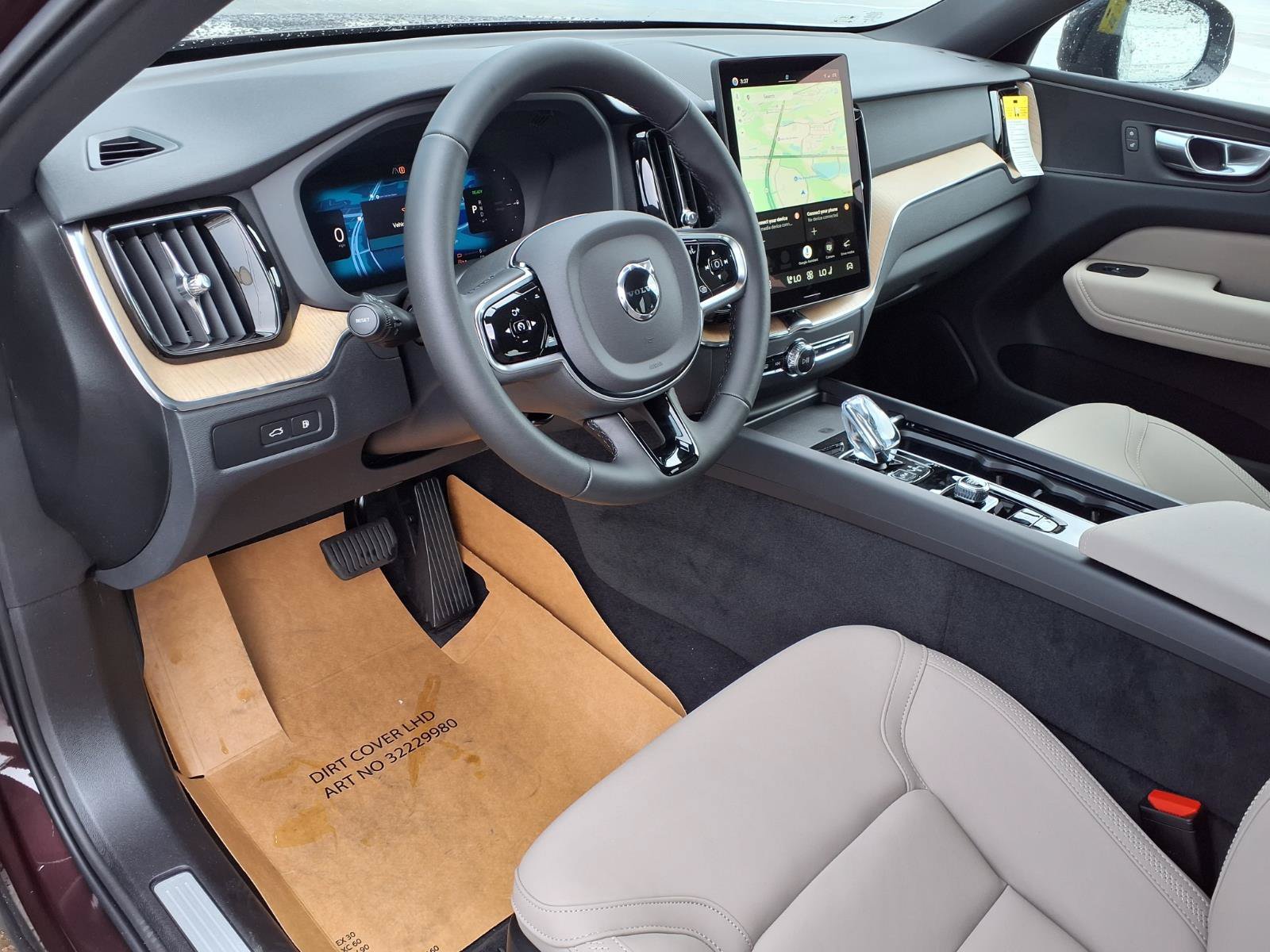 New 2026 Volvo XC60 T8 Core w/ Protection Package Premier AWD/4WD image 12
