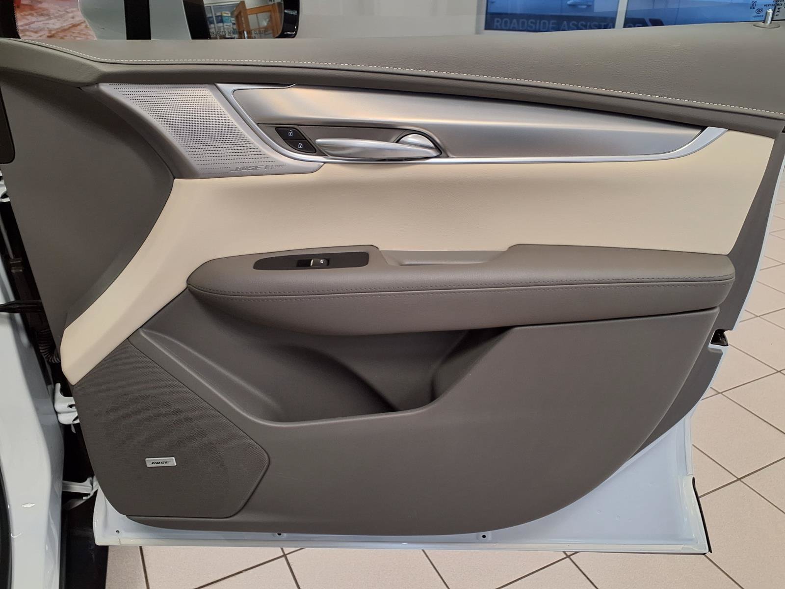 Certified 2025 Cadillac XT5 Premium Luxury FWD image 12