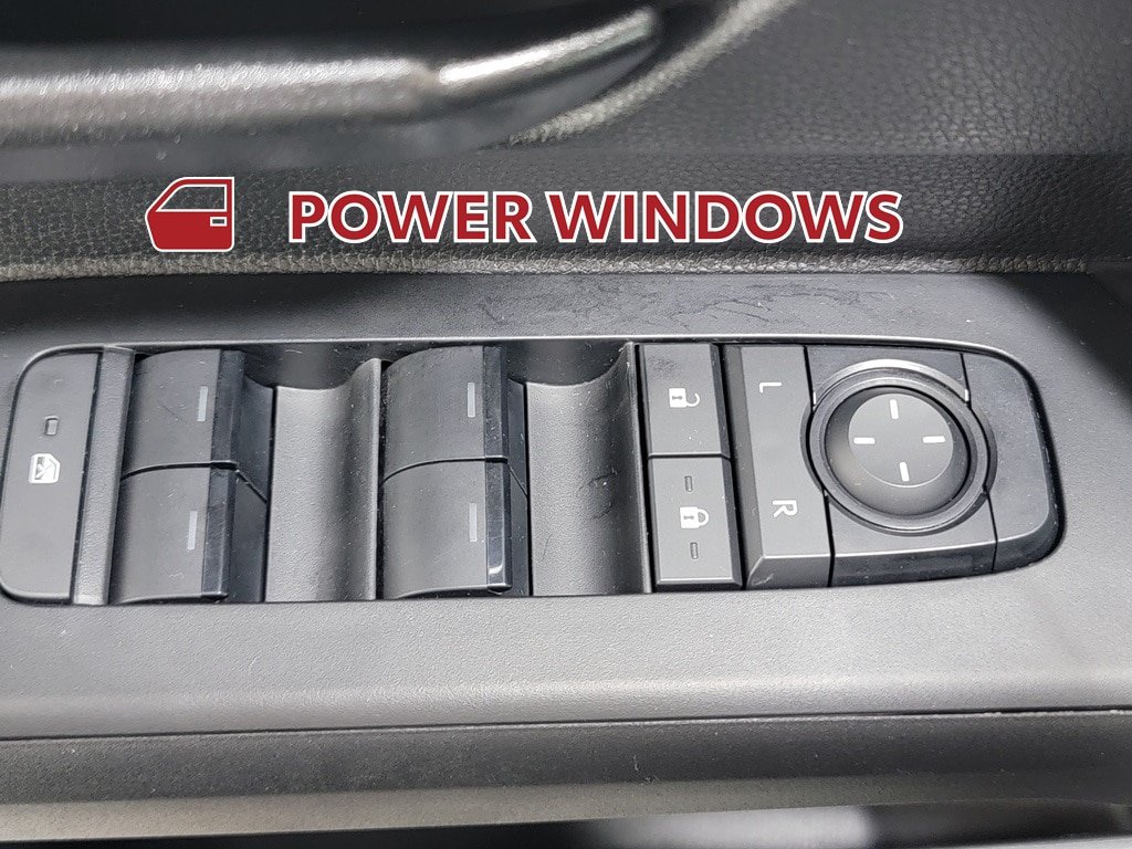 Certified 2024 Toyota Tacoma SR5 AWD/4WD image 25