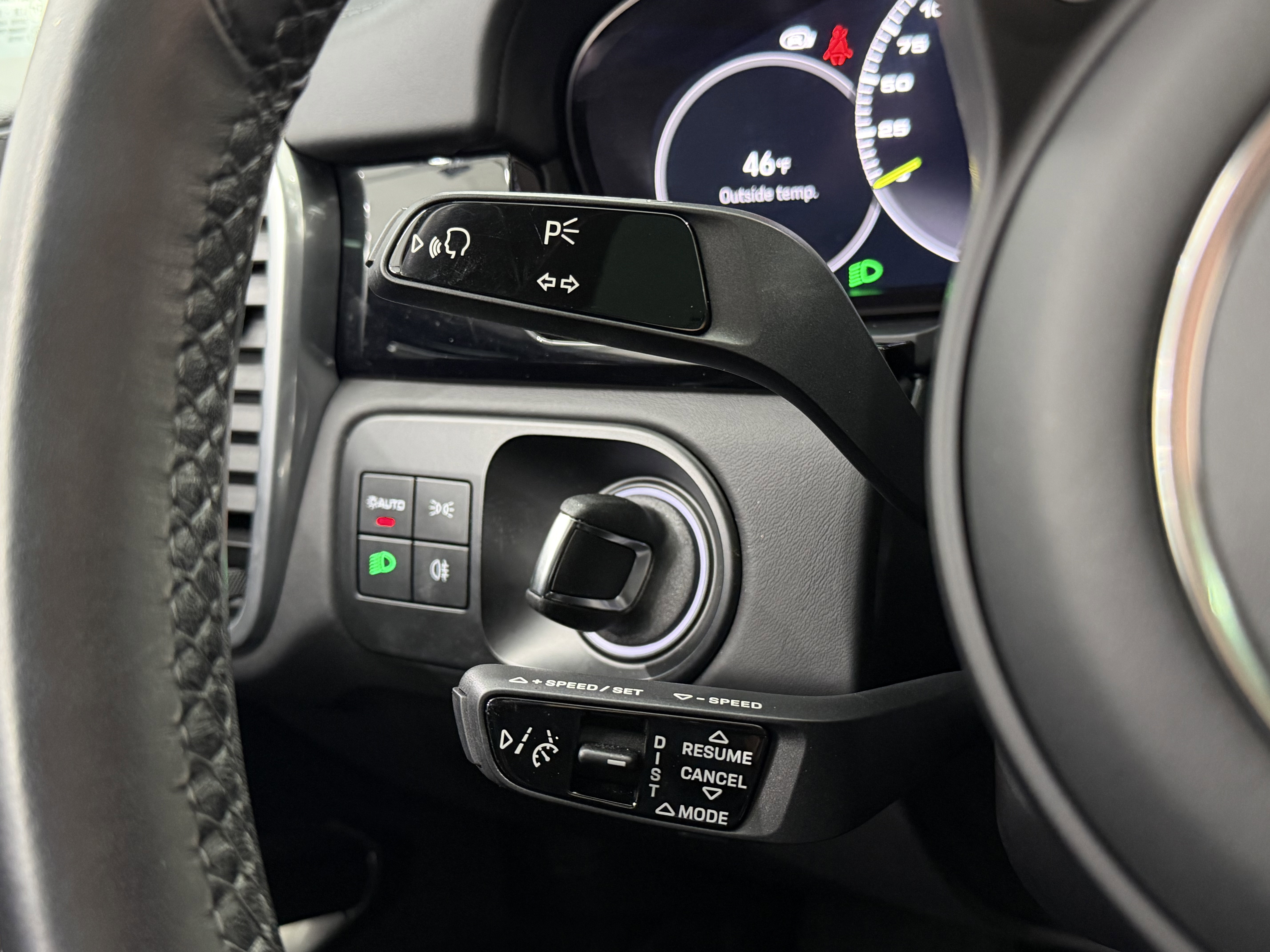 Certified 2023 Porsche Cayenne Turbo S image 48