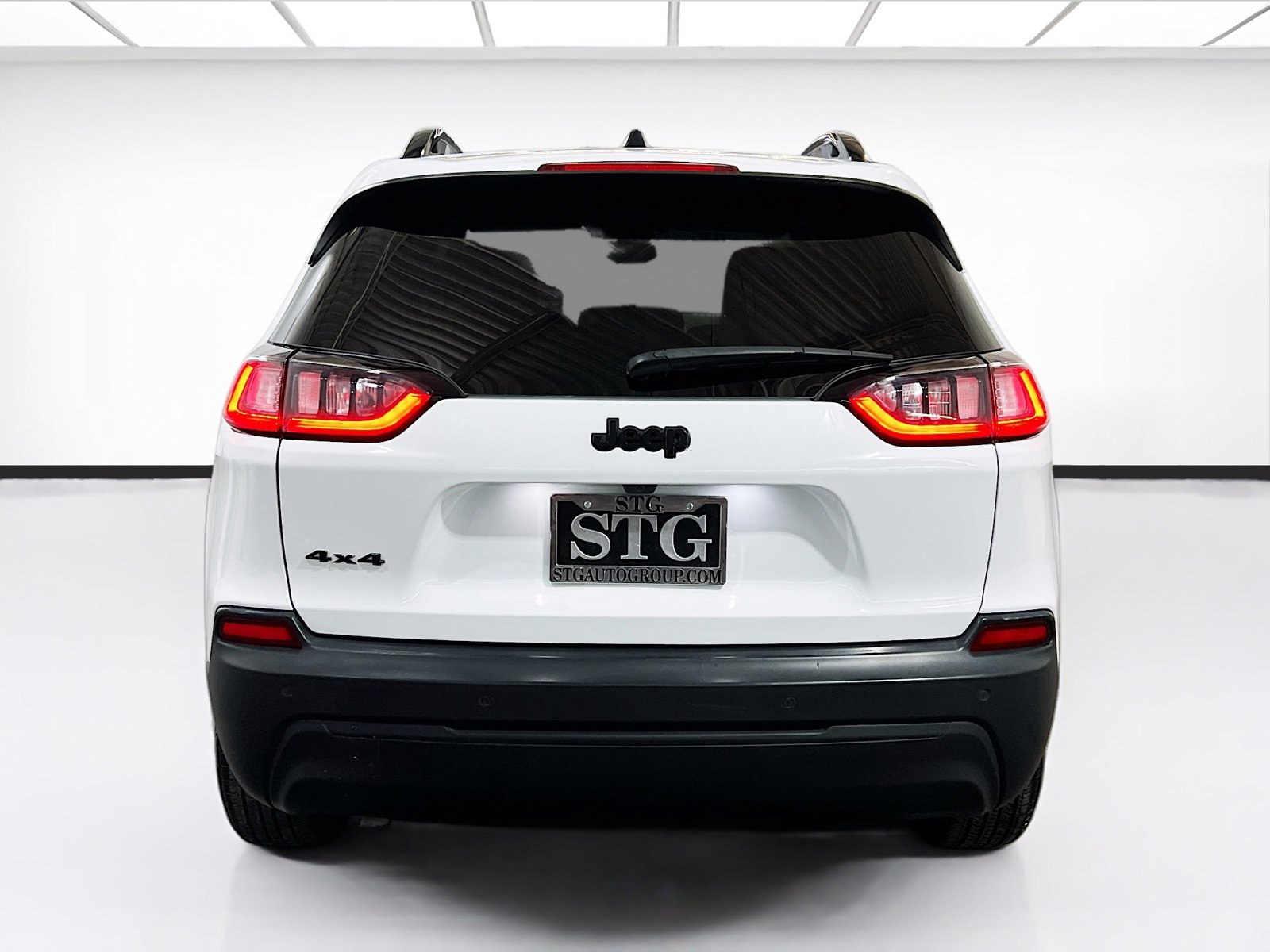 Used 2023 Jeep Cherokee Altitude Lux image 5