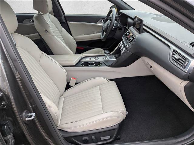 Used 2022 Genesis G70 3.3T image 21