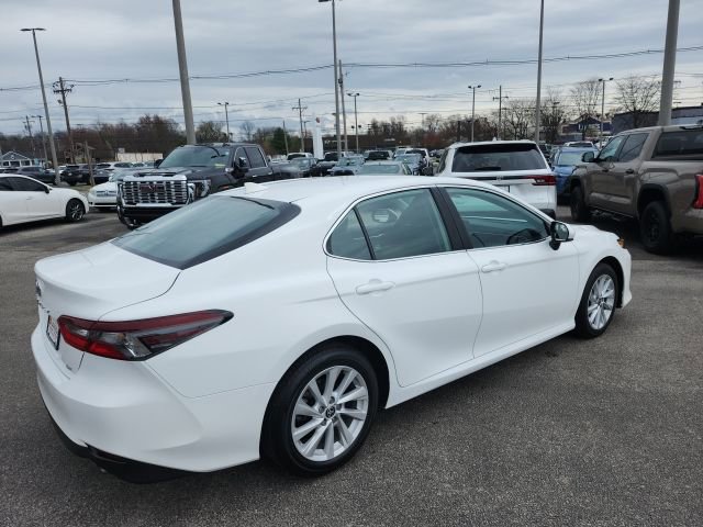 Used 2024 Toyota Camry LE FWD image 4