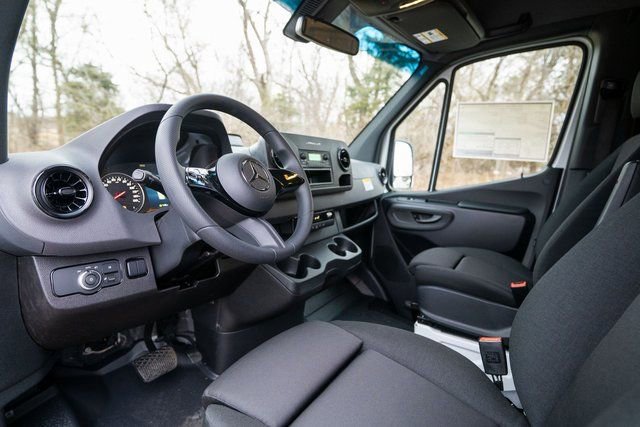 New 2026 Mercedes-Benz Sprinter 2500 image 4