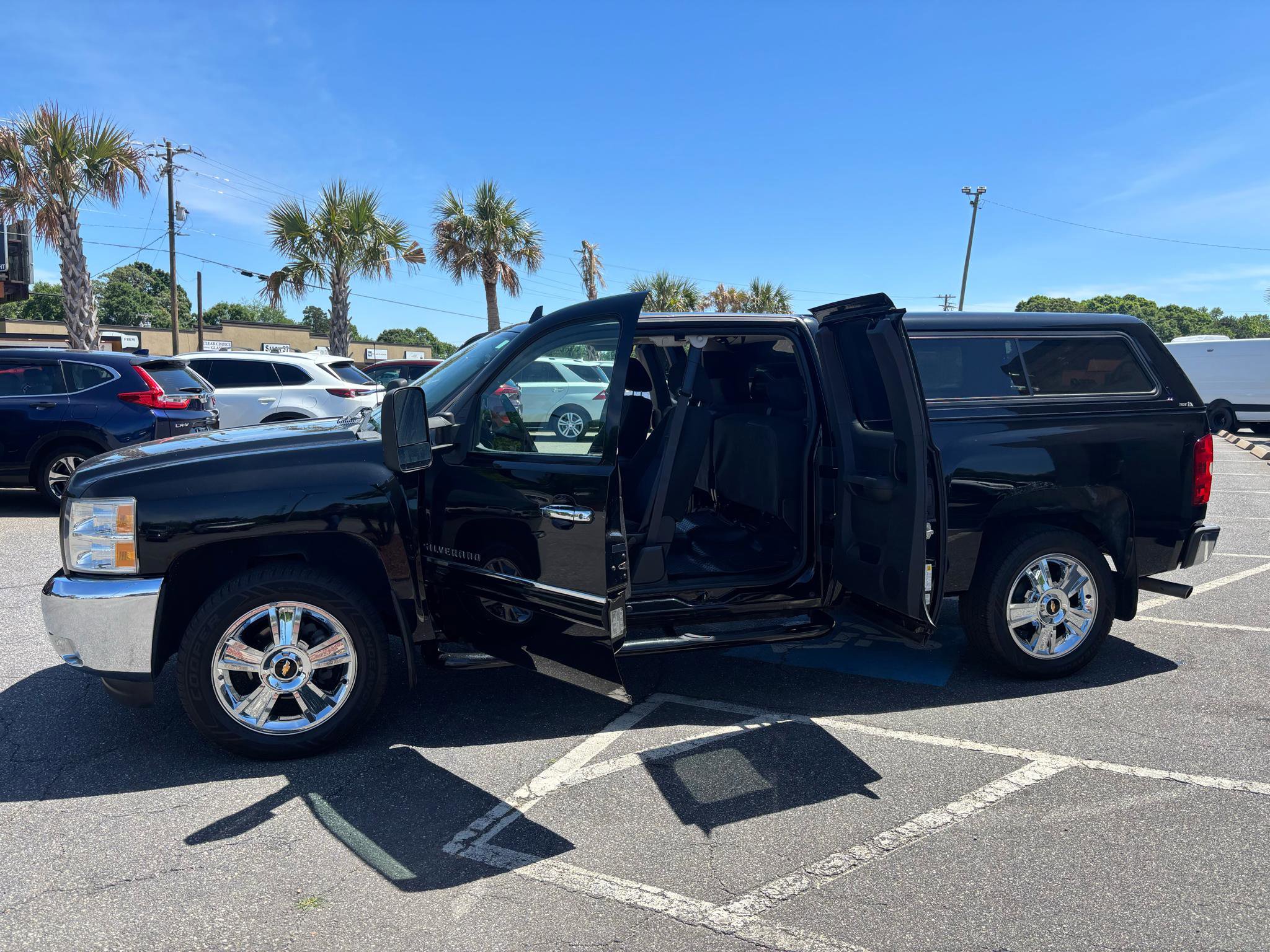 Used 2013 Chevrolet Silverado 1500 LT AWD/4WD image 17