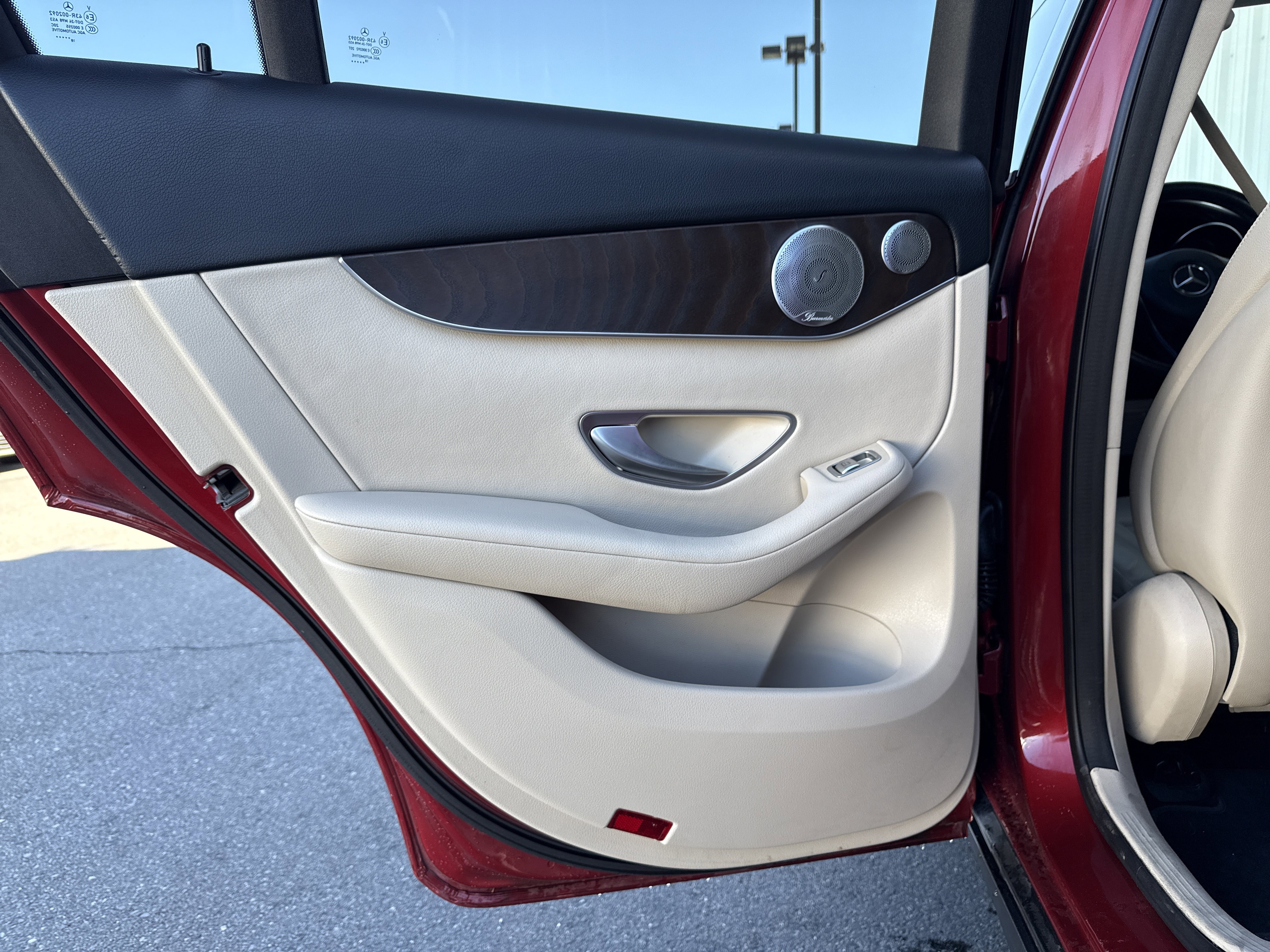 Used 2019 Mercedes-Benz GLC 300 GLC 300 image 25