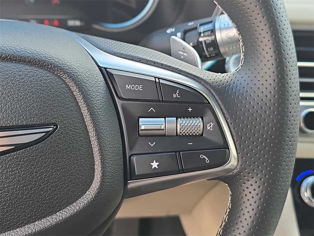 Used 2026 Genesis G70 2.5T image 17