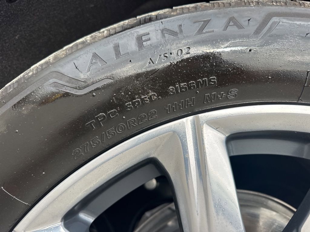 Used 2024 Cadillac Escalade ESV Premium Luxury Platinum image 35