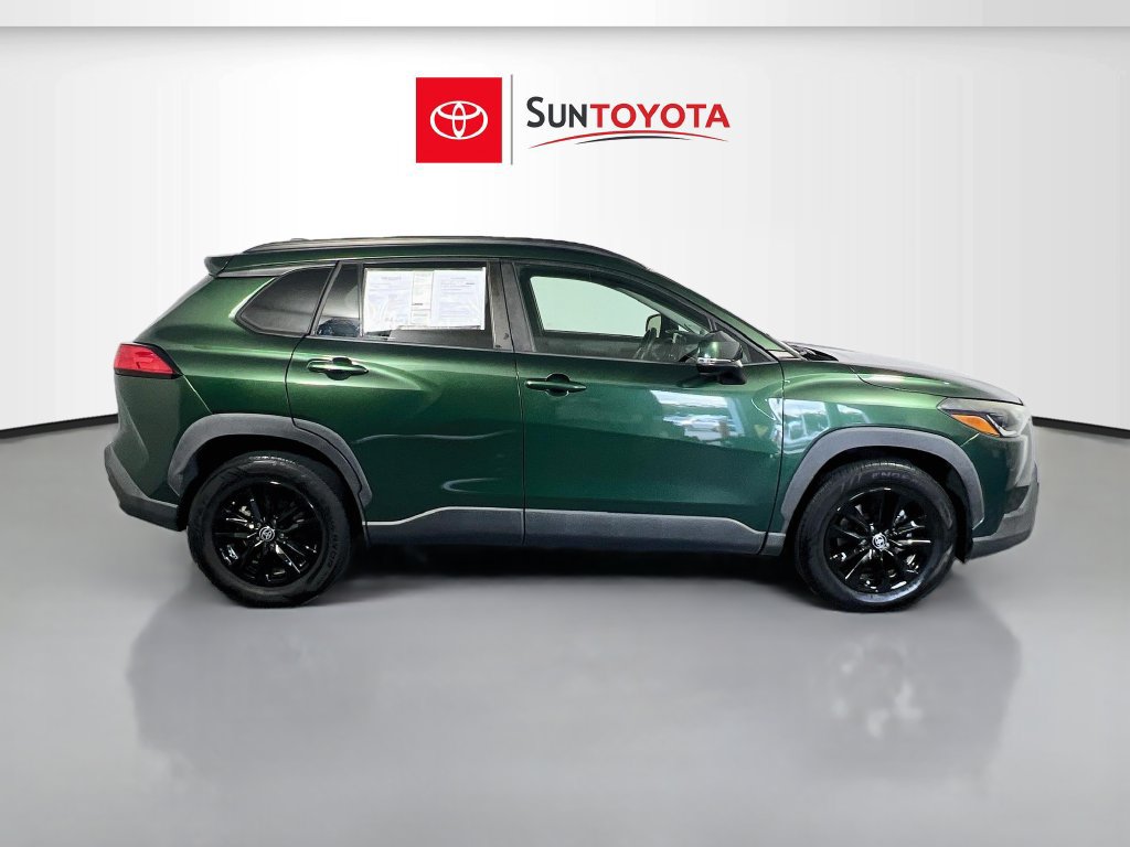Used 2022 Toyota Corolla Cross LE w/ Moonroof Package FWD image 2