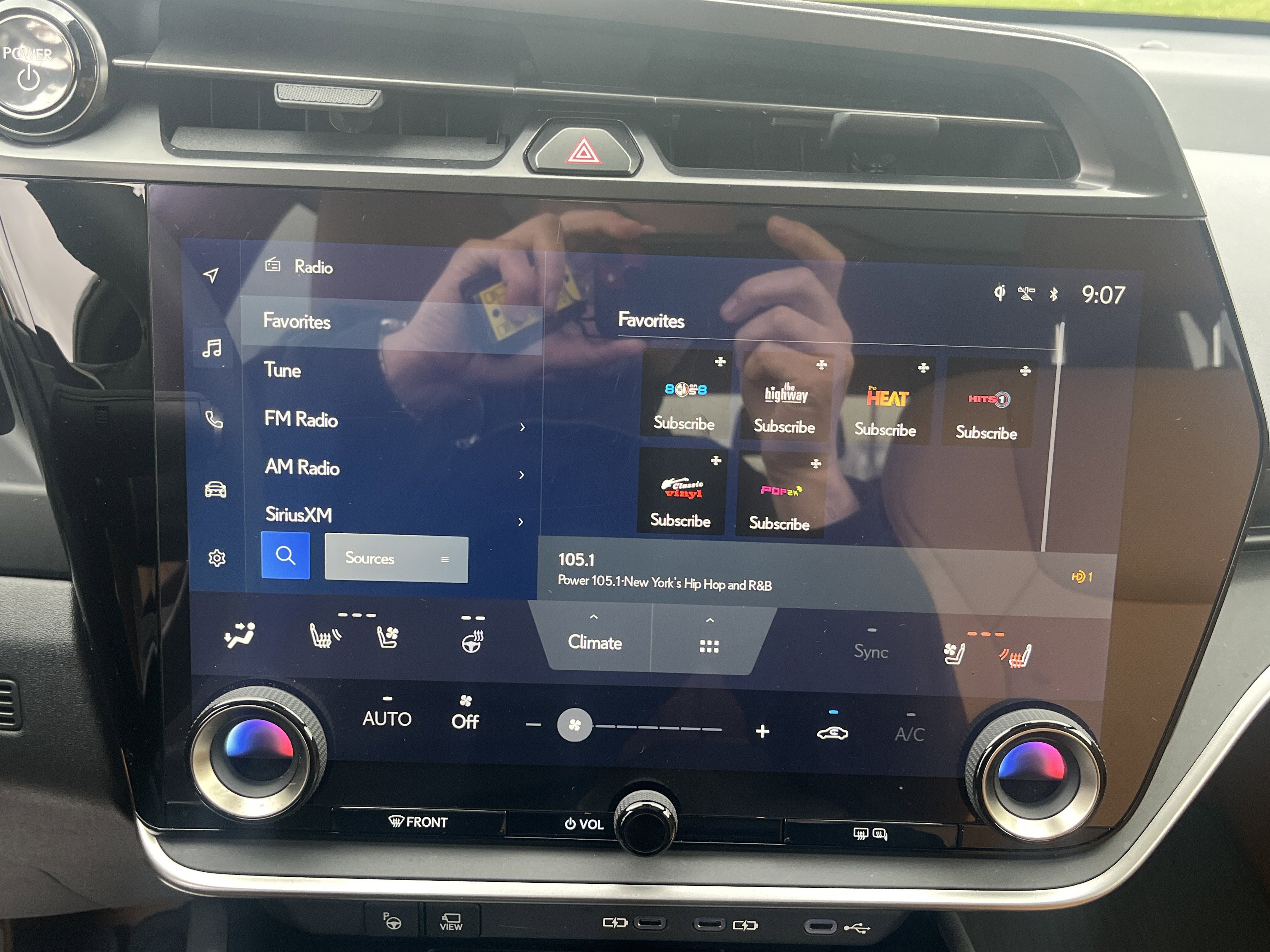 Used 2023 Lexus RZ 450e Premium w/ Technology Package image 27