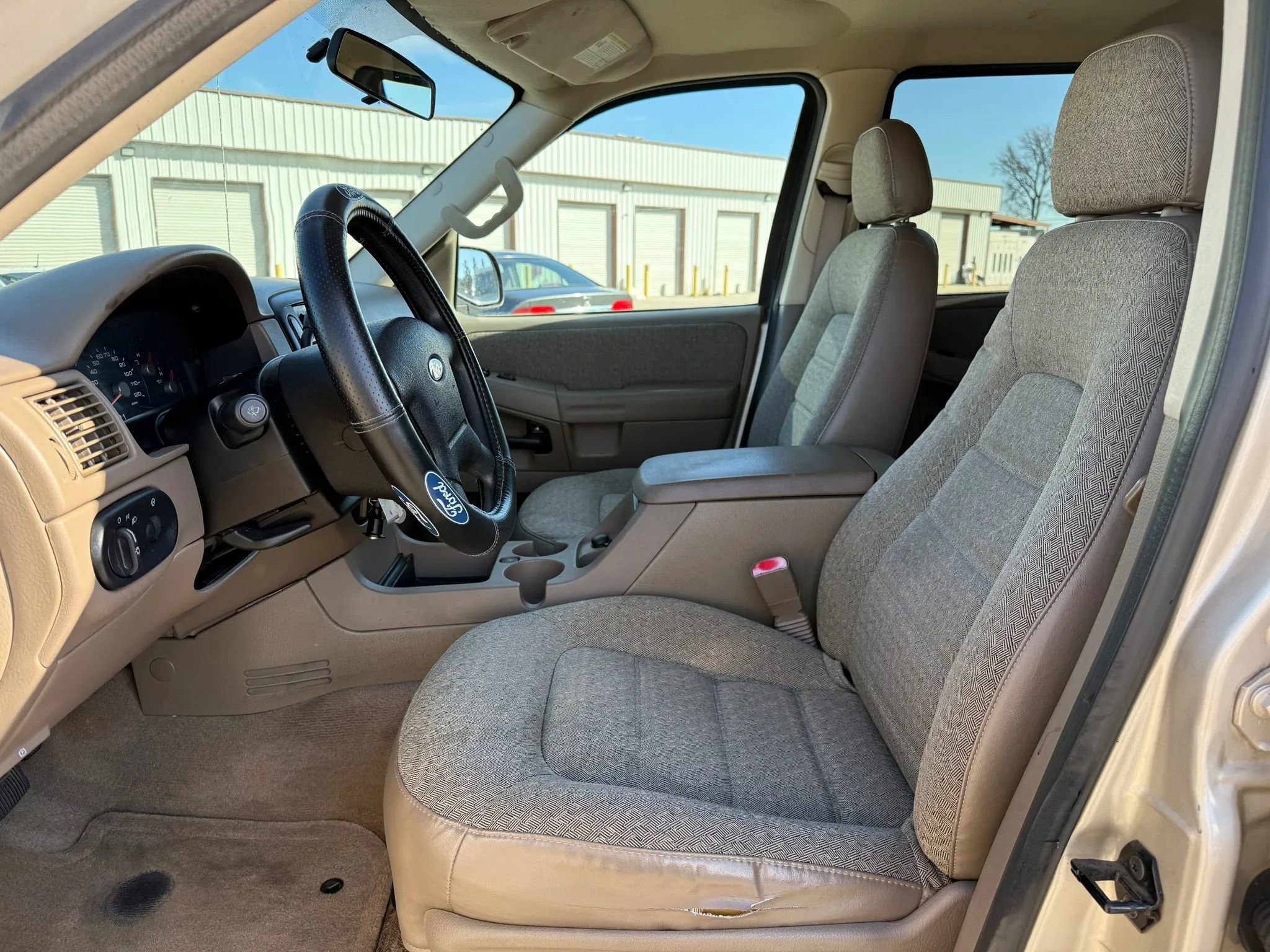 Used 2005 Ford Explorer Sport XLS RWD image 4