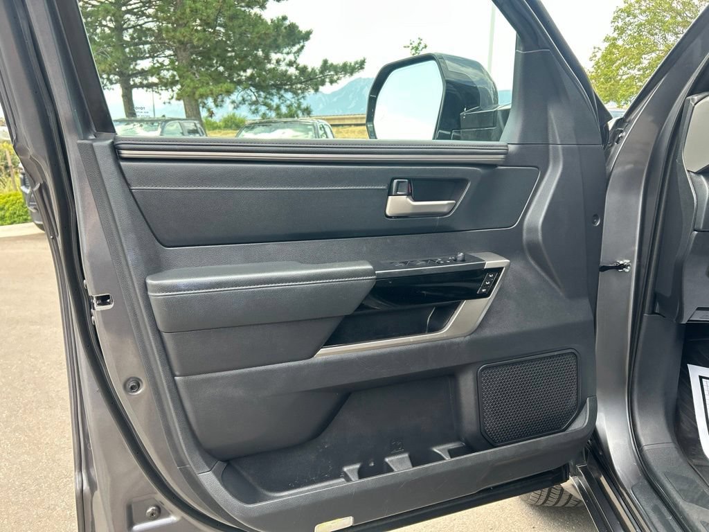 Used 2023 Toyota Tundra Limited AWD/4WD image 21