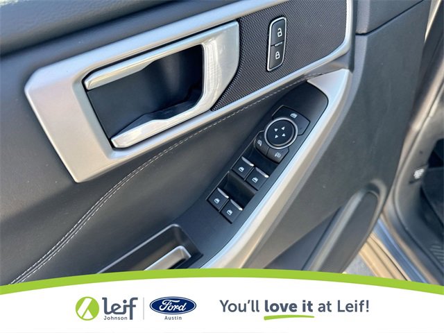 Used 2023 Ford Explorer XLT w/ Equipment Group 202A image 19