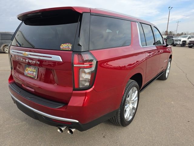 Used 2024 Chevrolet Suburban High Country image 5