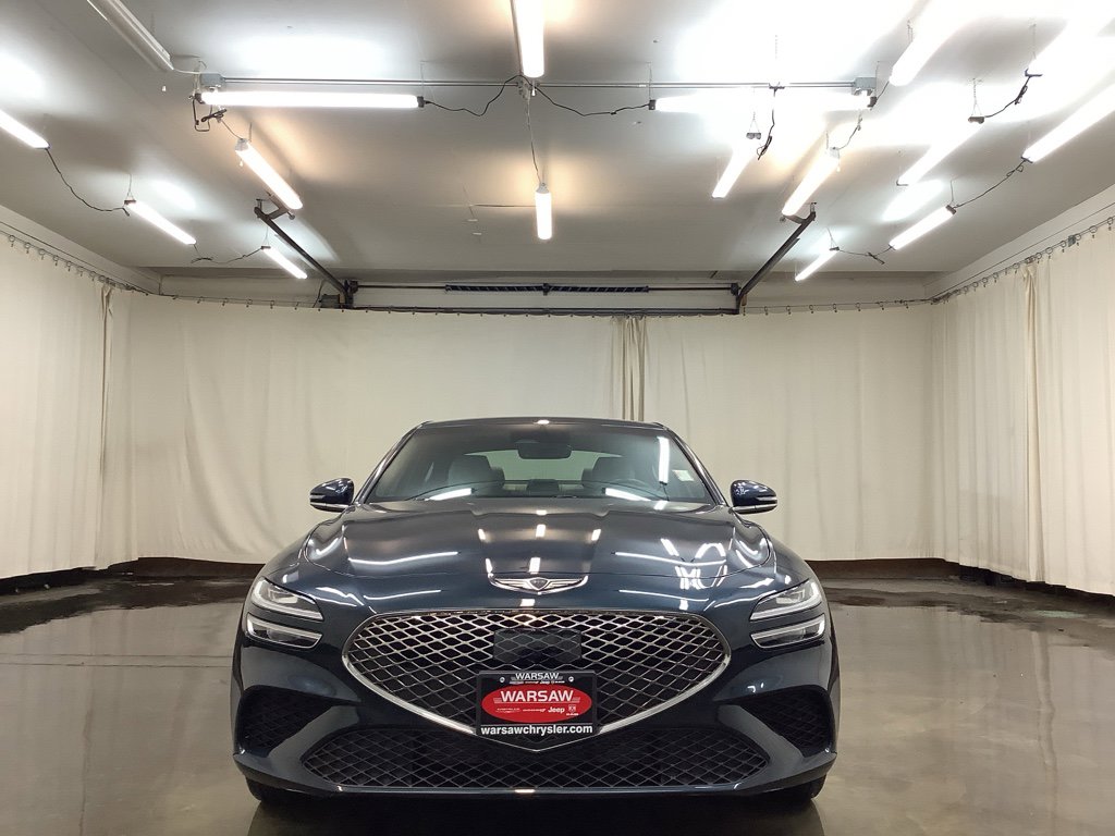 Used 2024 Genesis G70 2.5T image 11