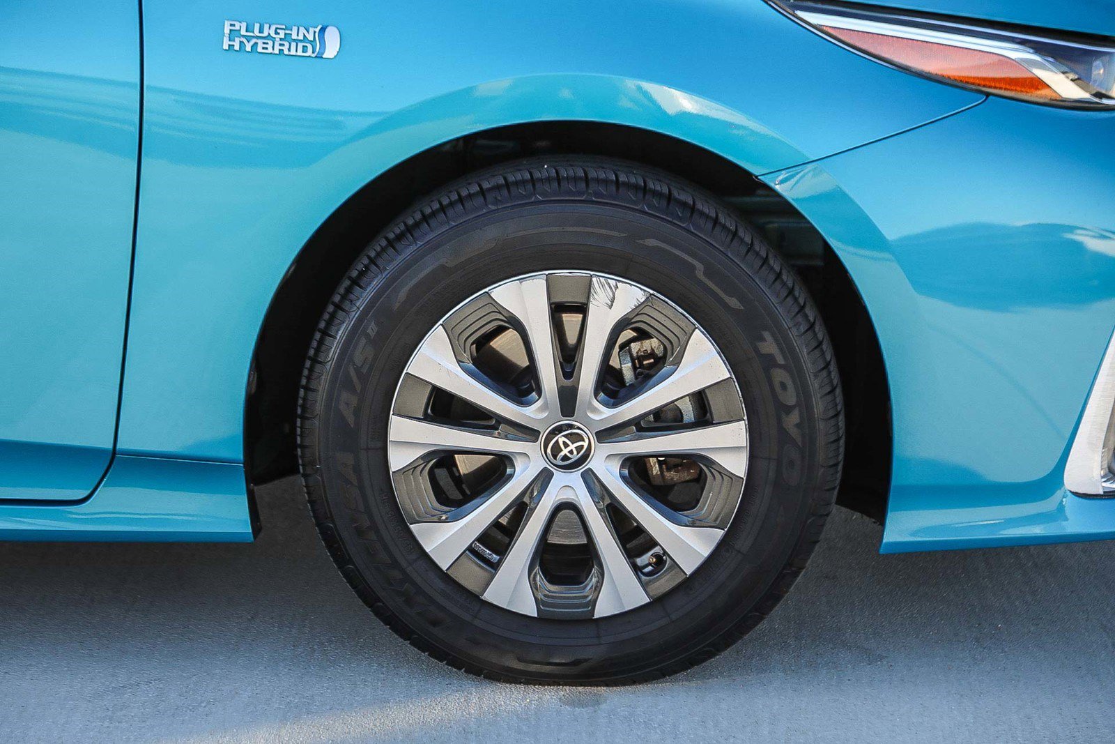 Used 2022 Toyota Prius Prime XLE image 10