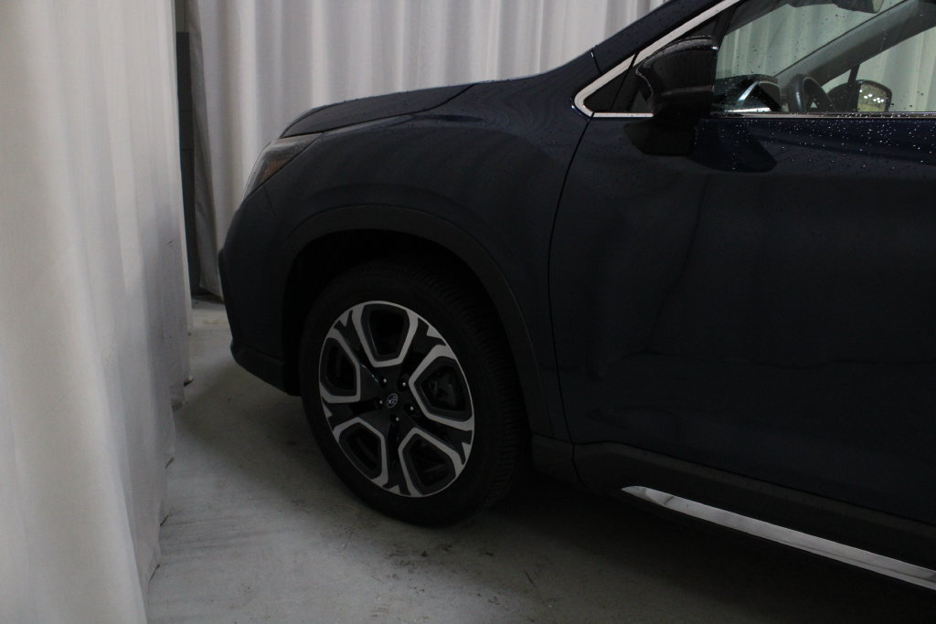 Used 2024 Subaru Ascent Limited AWD/4WD image 32