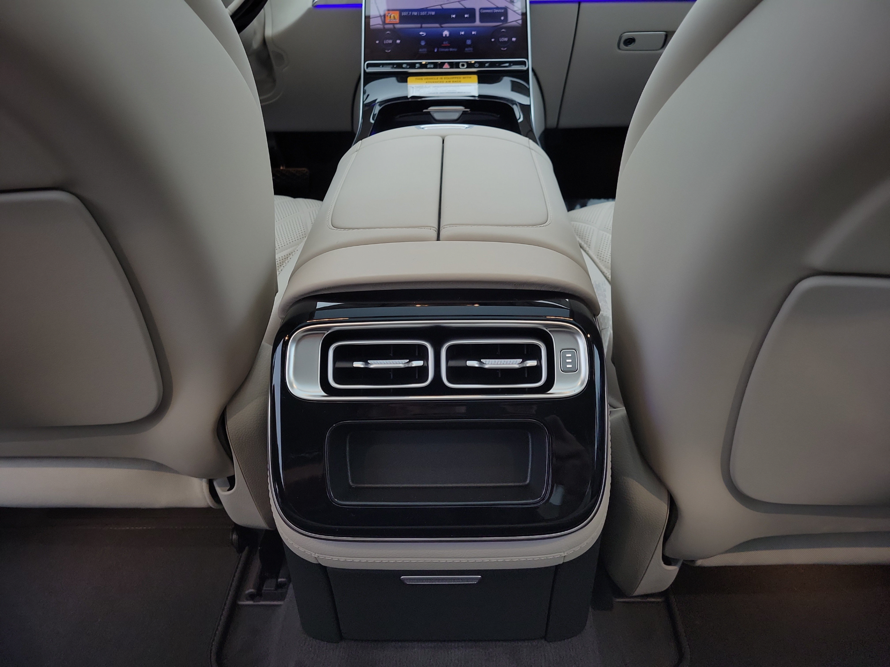 New 2026 Mercedes-Benz S 580e 4MATIC Sedan image 11