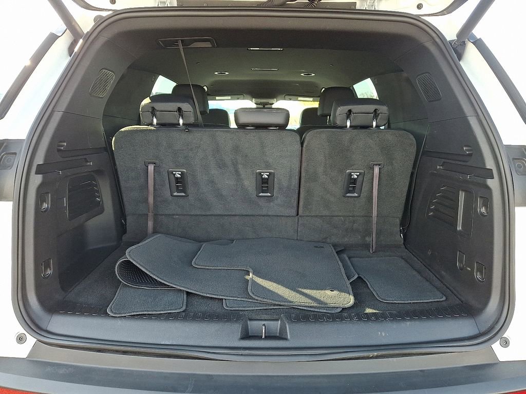 Certified 2025 Chevrolet Traverse LT image 31