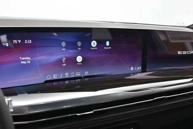 New 2026 Cadillac Escalade ESV Luxury w/ LPO, Radiant Package AWD/4WD image 23