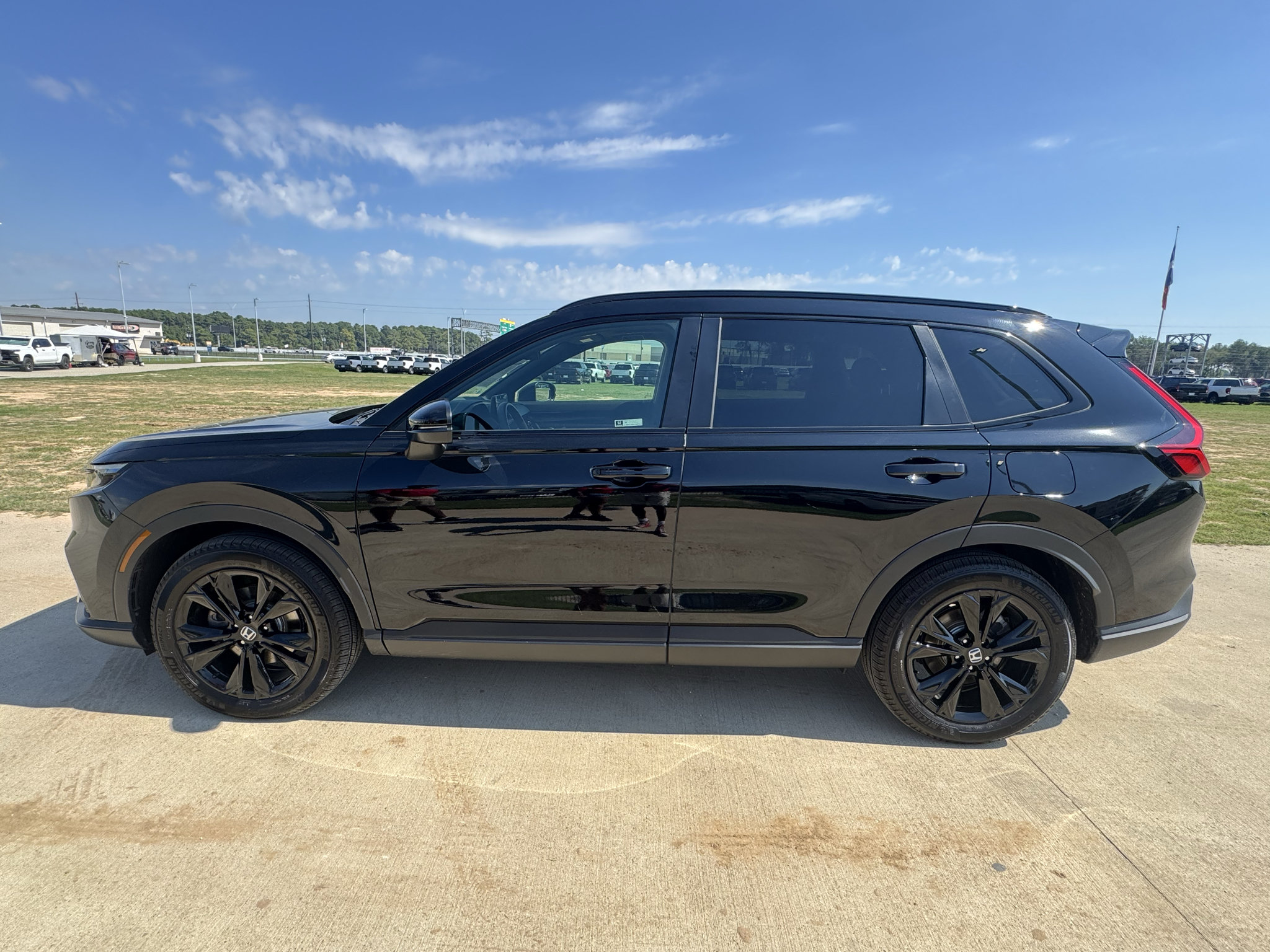 Certified 2026 Honda CR-V Sport Touring image 5